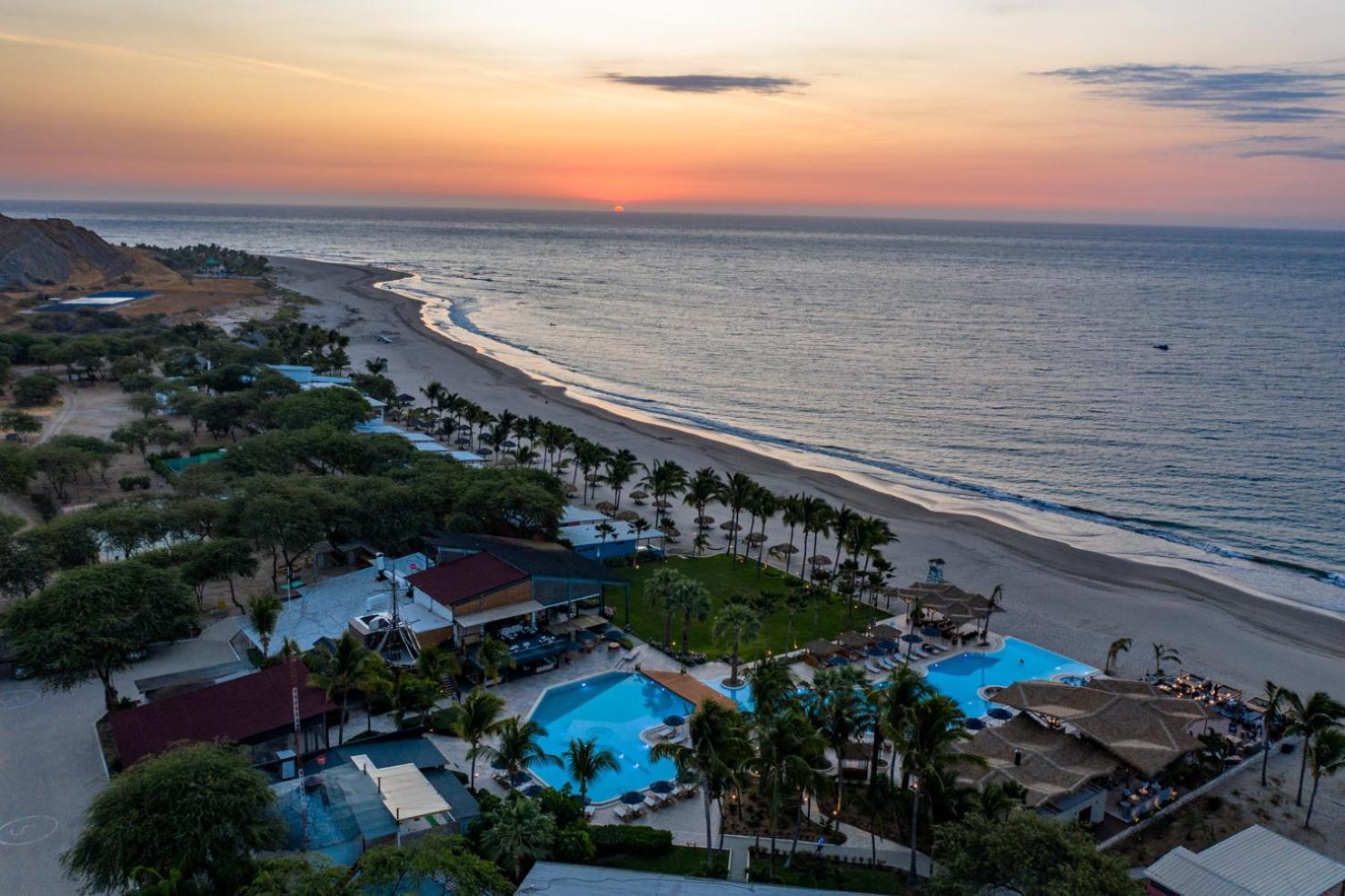 Punta Sal Suites & Bungalows Resort กาโนอาส เด ปุนตาซัล ภายนอก รูปภาพ