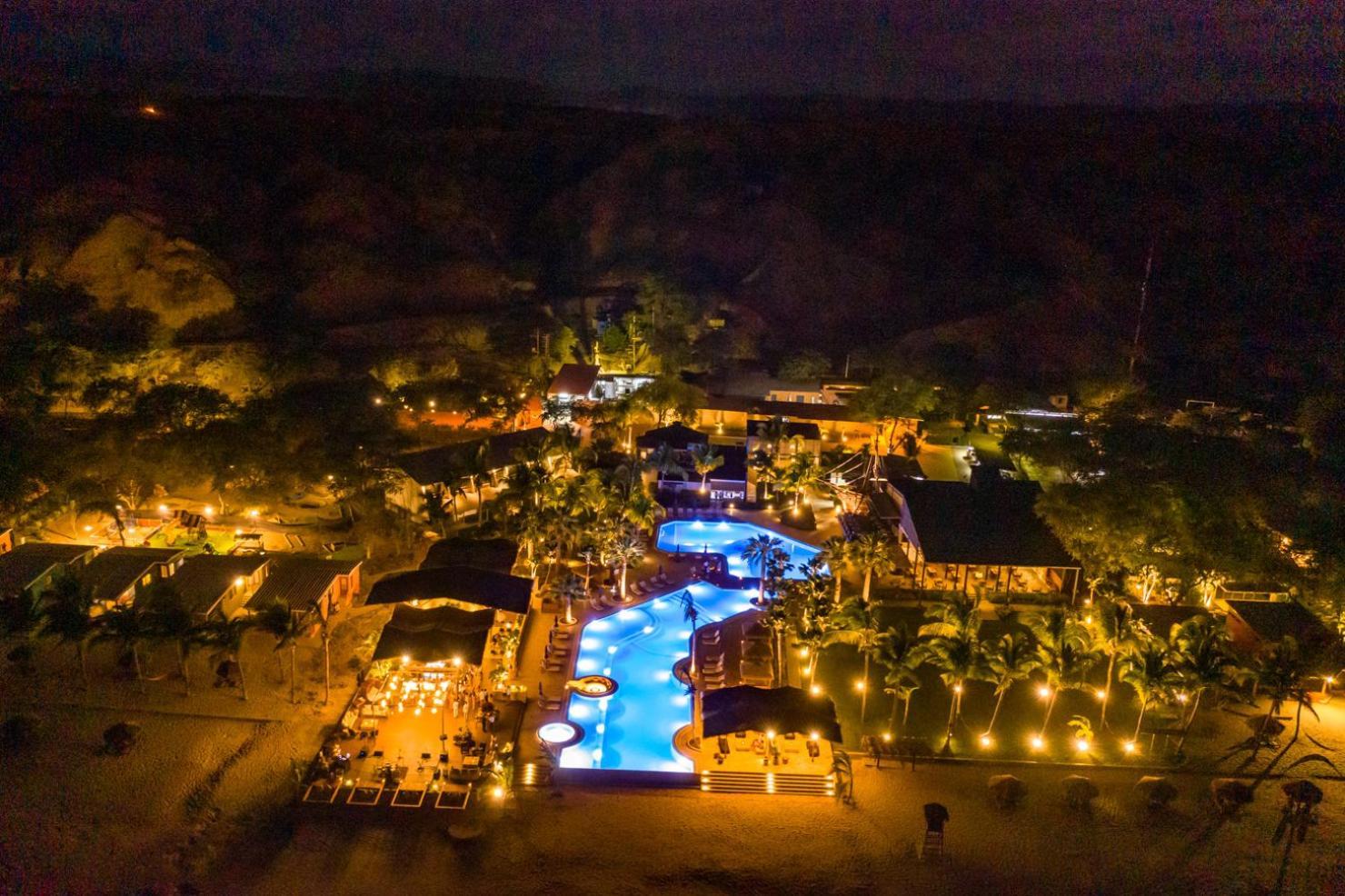 Punta Sal Suites & Bungalows Resort กาโนอาส เด ปุนตาซัล ภายนอก รูปภาพ