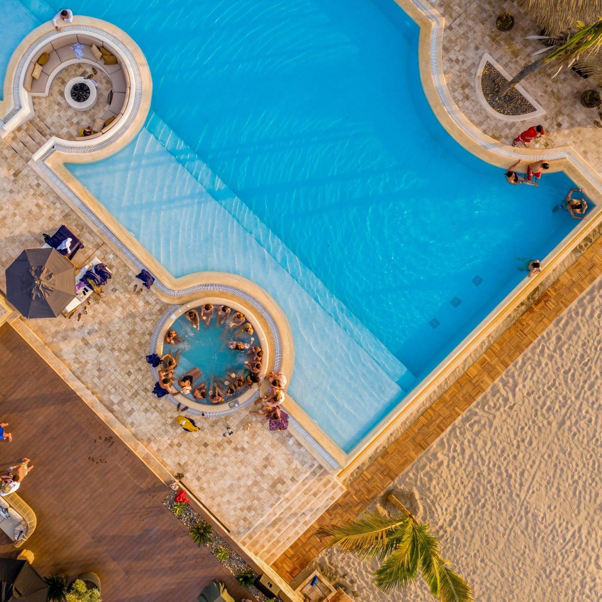 Punta Sal Suites & Bungalows Resort กาโนอาส เด ปุนตาซัล ภายนอก รูปภาพ